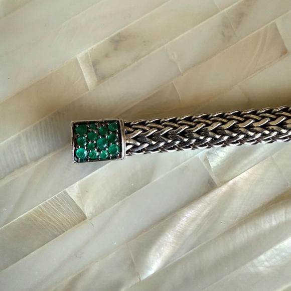 John Hardy REVERSIBLE 6.5mm Icon Silver Bracelet in Emerald & Black Sapphire - Picture 6 of 16